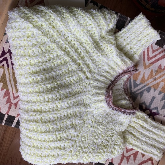 Aritzia Wilfred Confetti Sweater neon yellow S NWT - Picture 5 of 8